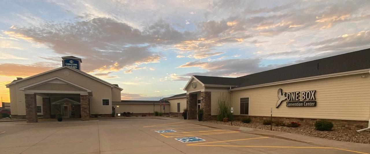 Cobblestone Hotel & Suites - Broken Bow Exterior photo