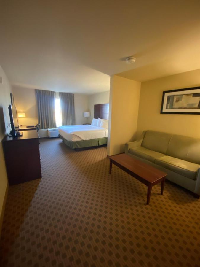Cobblestone Hotel & Suites - Broken Bow Exterior photo
